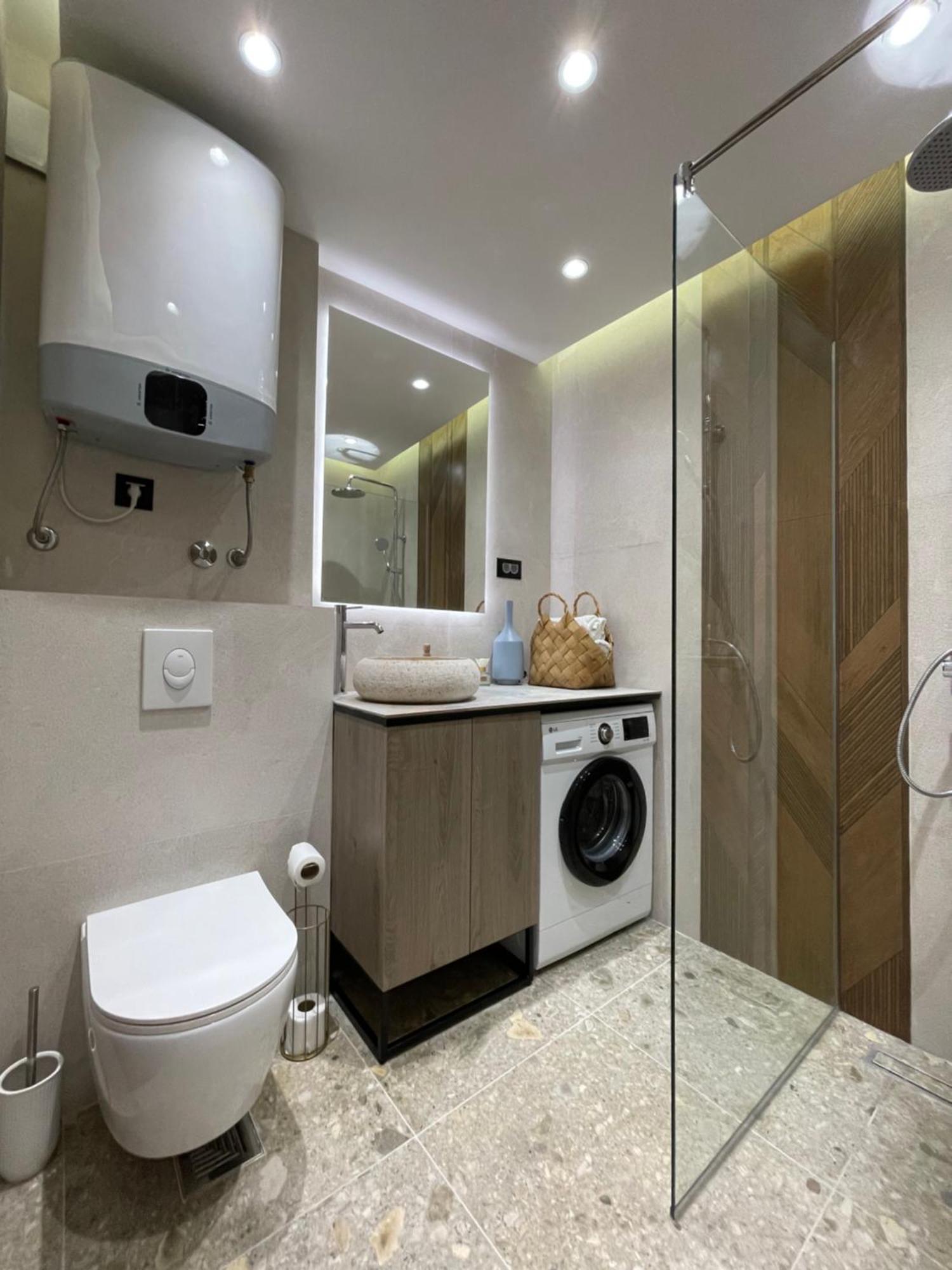 13 July Apartment *